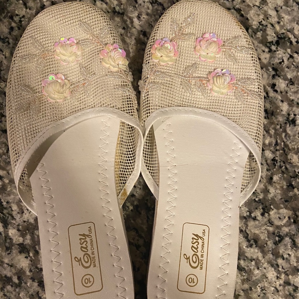 New Mesh Flower Slippers size 10